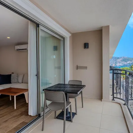 Garden Luxury شقة *