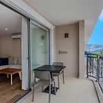 Garden Luxury Lejlighed *