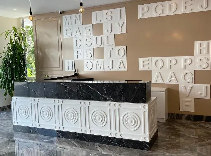 Garden Luxury אלאניה