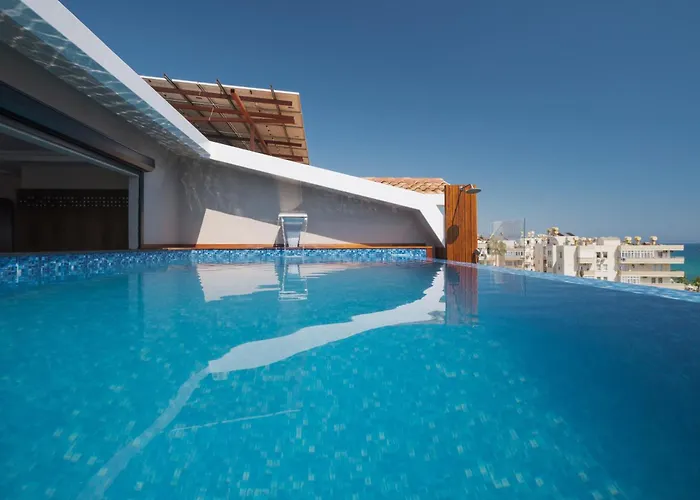 Garden Luxury דירה